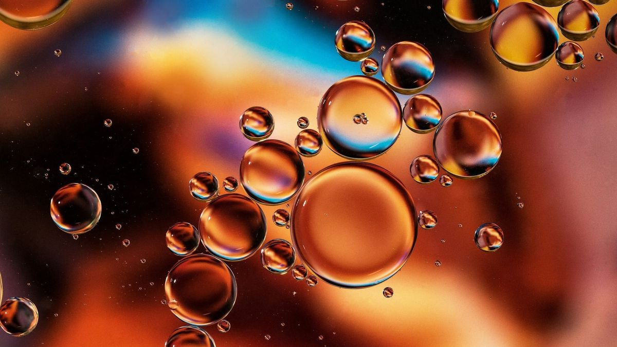 Raakaöljyn jalostaminen – mitä kaikkea yhdestä tynnyristä syntyy?