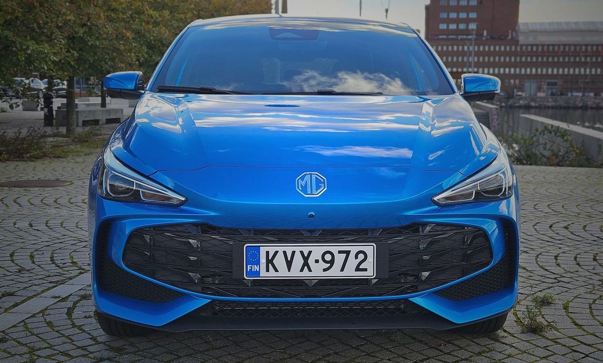 Koeajo: MG3 Hybrid+ Luxury 2025 – haastaja Toyotalle ja Mazdalle?