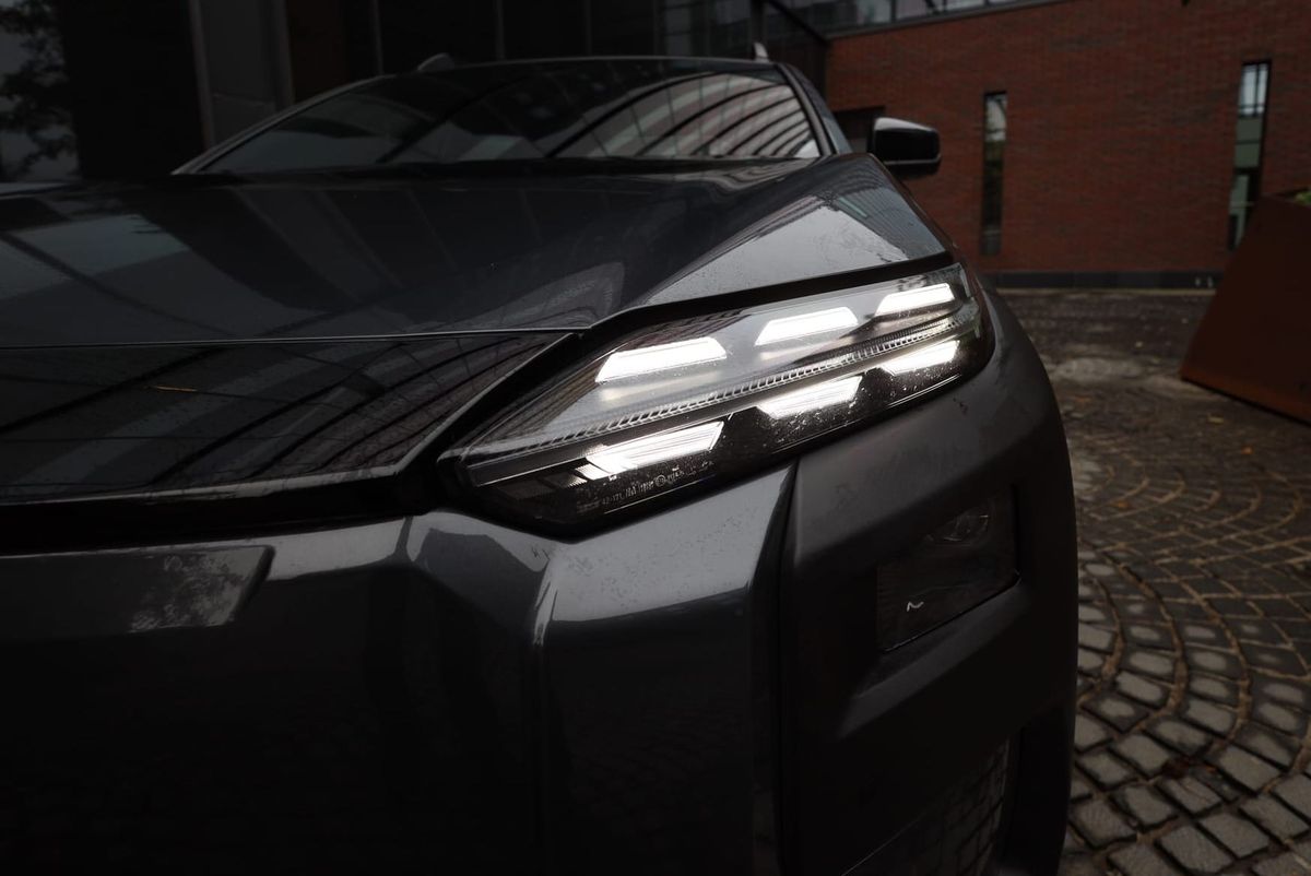Samoja sähköautoja samalta rintamalta: Toyota vai Subaru? bZ4X, Solterra, bZ4X Touring, Subaru E-Outback, Toyota C-HR+, Subaru Unharted
