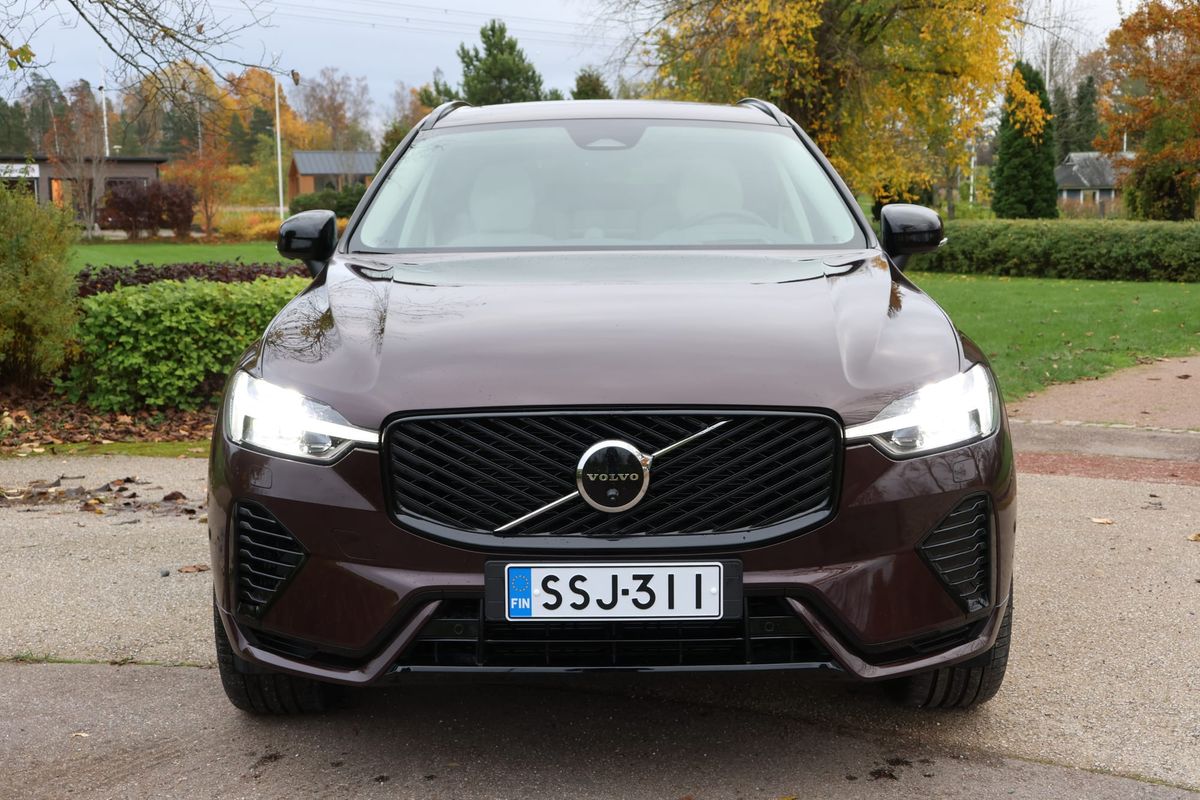 Volvo XC60 T8 AWD 2027 – Ostajan tuomio: Vieläkö 10-vuotias malli kannattaa?