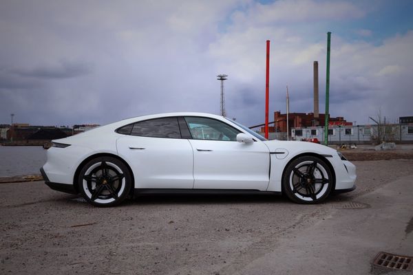 Porsche Taycanin tyyppiviat – mitä jokaisen ostajan tulisi tietää?