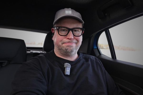 KaaraTV:ssä koeajossa uusi Renault Rafale ja Volvo V90 Classic – sekä tärkeää asiaa tuontiautojen riskeistä