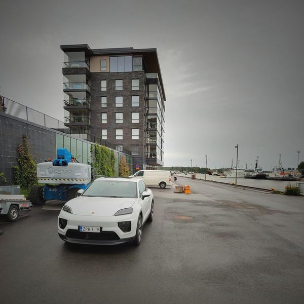 Porsche Macan - älykäs akustonhallinta vie matka-ajossa pidemmälle rennommin