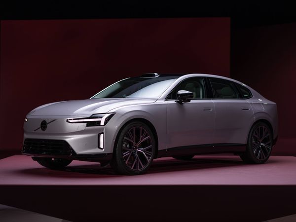 Volvo ES90 – sähköinen luksussedan Volvolta