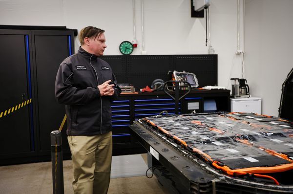 MEKO ja korjaamoalan murros: sähköauto haastaa, mutta avaa myös mahdollisuuksia