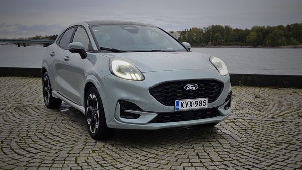 Hedin–Ford-kauppa kariutui yllättäen – Fordin maahantuonti jatkuu tehtaan johdolla