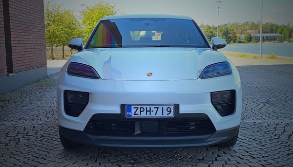 Takavetoinen Porsche Macan – Status, tunne ja järki samassa paketissa?