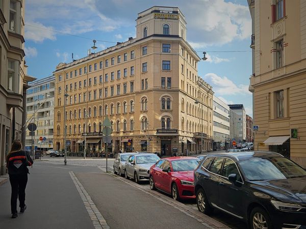 Poliisi kiristää linjaansa ylinopeuksiin – nyt on aika palata liikennekulttuurin perusteisiin