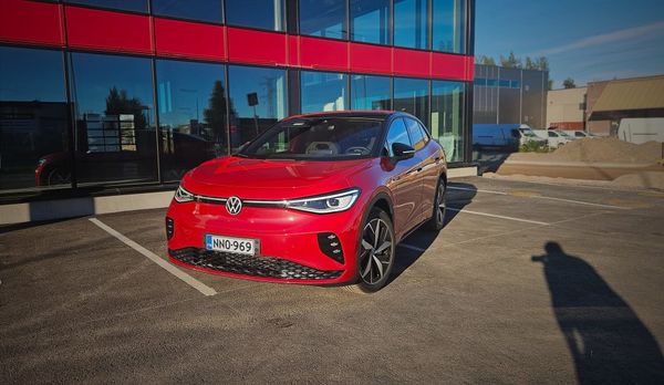 Kuinka paljon sähköauton akun vaihto maksaa? Faktoja ja pelkoja pöydälle