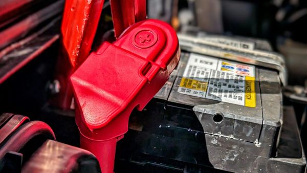 Lyijyakut – autoilun unohdettu ympäristöhaaste