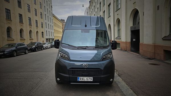 Koeajo: Toyota Proace Max Electric (2025) – lähettiyrittäjän silmin