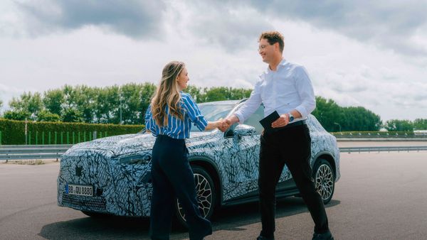 EU:n tiukka linja voi ajaa Euroopan autoteollisuuden seinään – ACEA-pomo vaatii todellisuustarkistusta