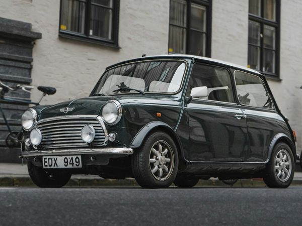 Auton renkaiden merkinnät selitettynä – näin luet oikein rengastiedot