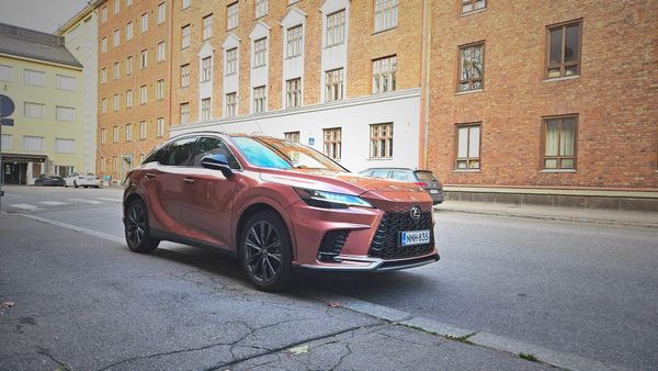 Lexus RX – sukupolvet