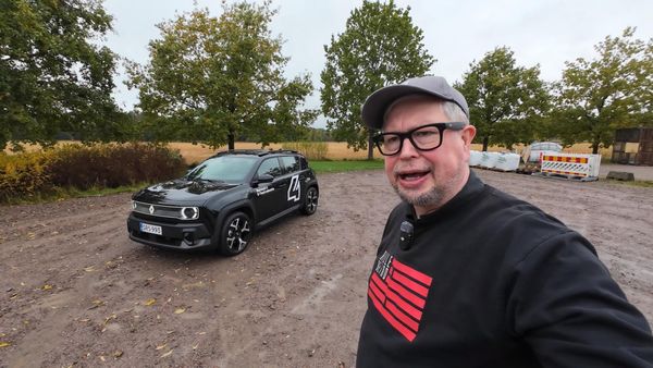 Retrofuturismi on Renaultin vastaus Kiinan haasteeseen