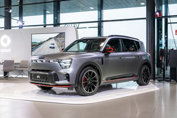 Smart #5 myy hyvin – Veho laajentaa myyntiä Helsinkiin ja Ouluun