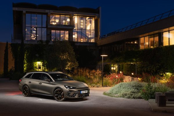 CUPRA räjäytti pankin: Nelivetoinen Leon Sportstourer halpeni kertaheitolla tuhansia euroja