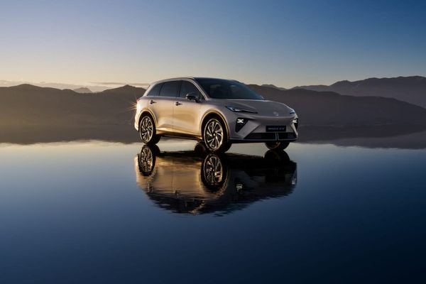 MG iskee sähköautojen suosituimpaan luokkaan: Uusi MGS6 EV haastaa kilpailijat aggressiivisella hinnoittelulla