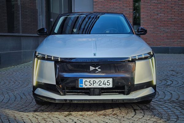 DS N°8 – ranskalainen kapinallinen, joka haluaa olla muutakin kuin auto