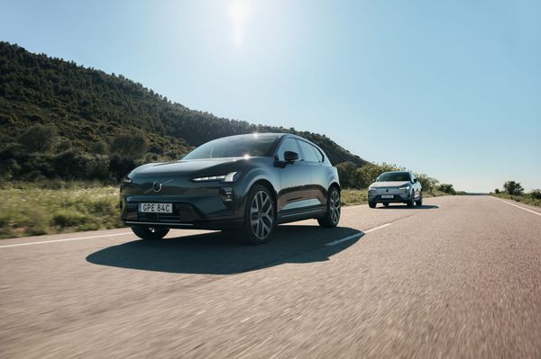 Volvo EX60 saapui jälleenmyyjille – Tätä suomalaisen autoilijan kannattaa odottaa syksyn tärkeimmästä uutuudesta