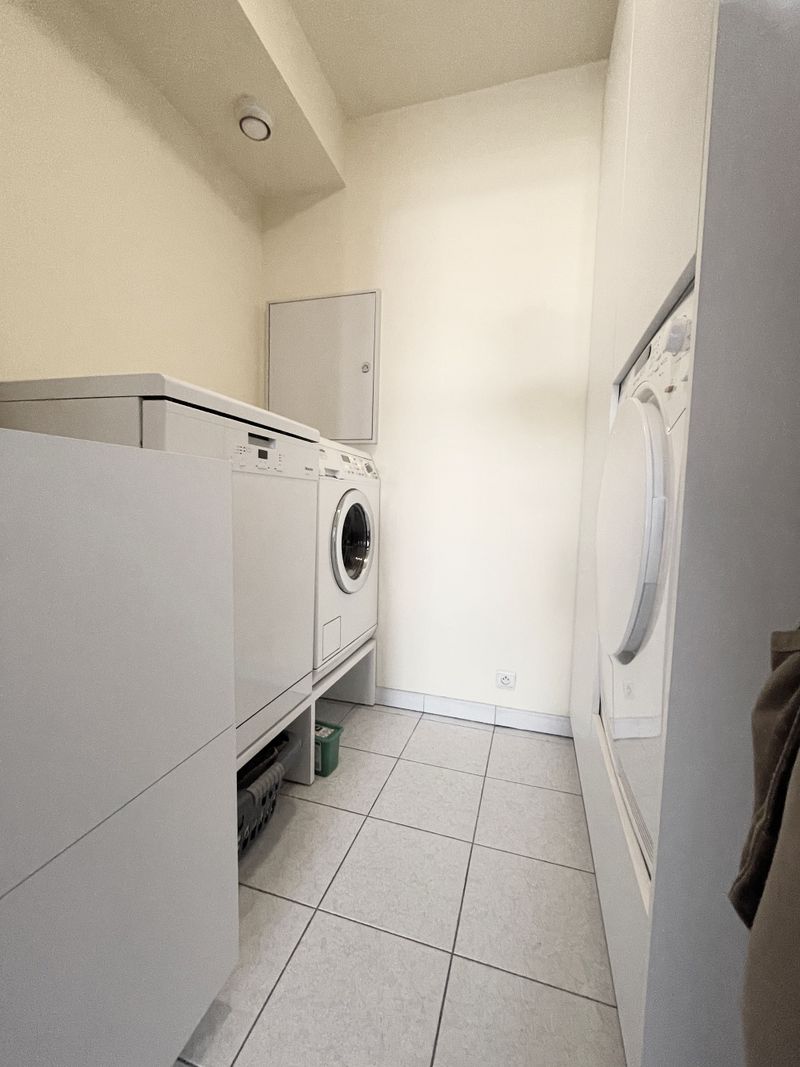 Ergonomische berging en wasplaats in Deinze (20-030)