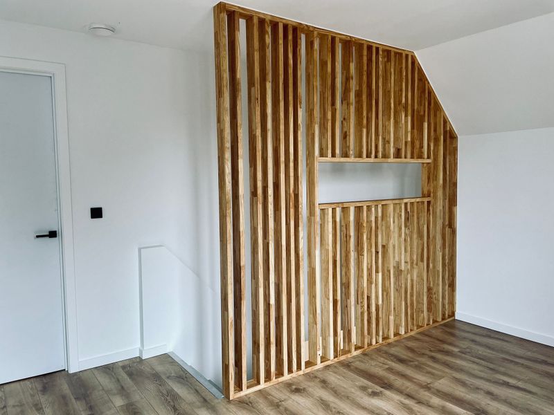 Trapafscheiding uit Rubberwood in Wetteren (21-050B)