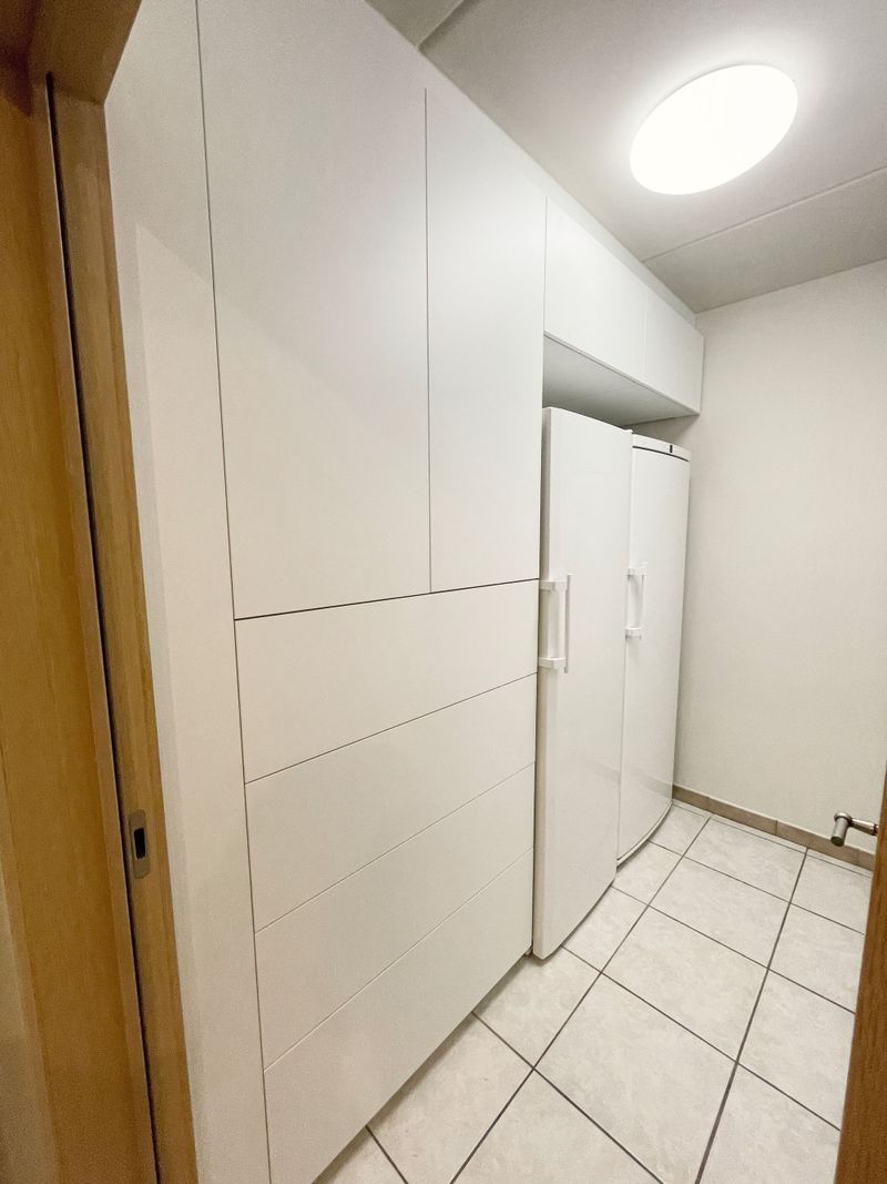 Compacte berging met veel opslagplaats (20-010)