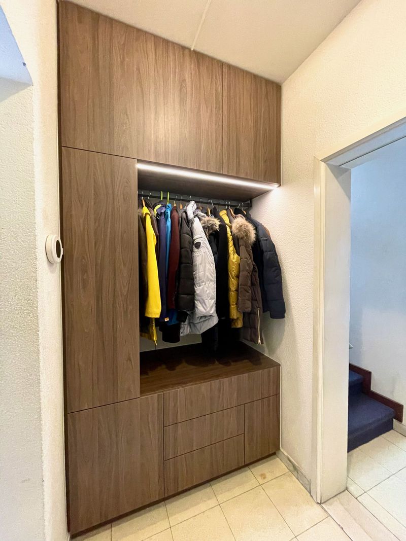 Open vestiaire in Gent (22-0102)