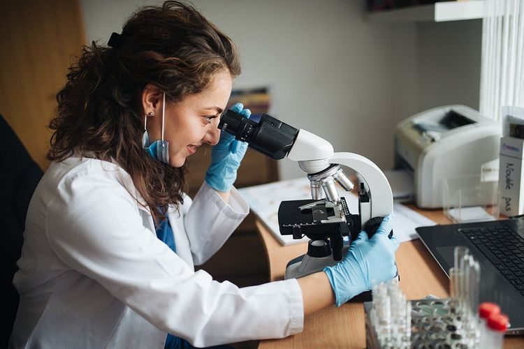 FDA Clears Quantum BioPharma to Run First Human Efficacy Trial of Its Myelin-Protecting MS Drug