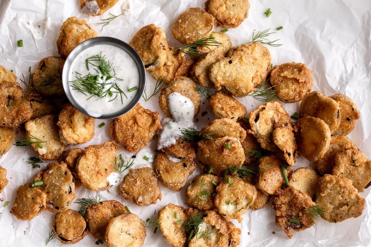 Fried Pickles: La Receta Perfecta para Acompañar una Cerveza
