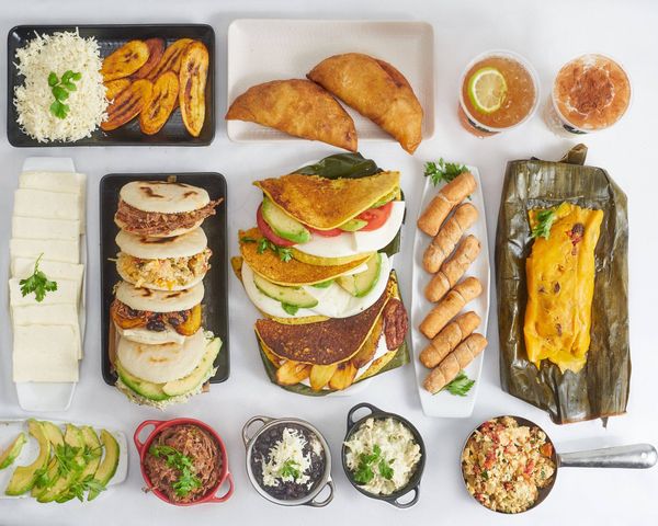 Sabor Venezolano que Conquista Barcelona con Pasión y Autenticidad 🇻🇪🌽