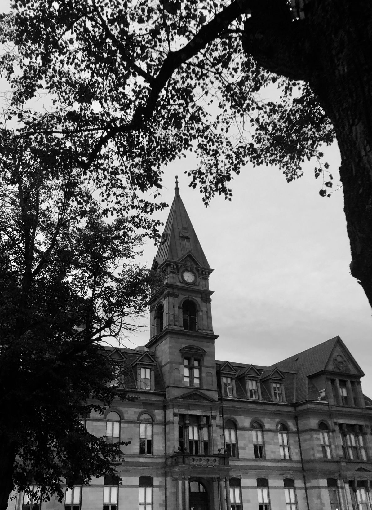 HRM’s debt crisis arrives