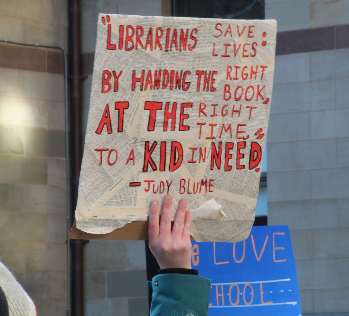 Council cuts school librarians in secret vote