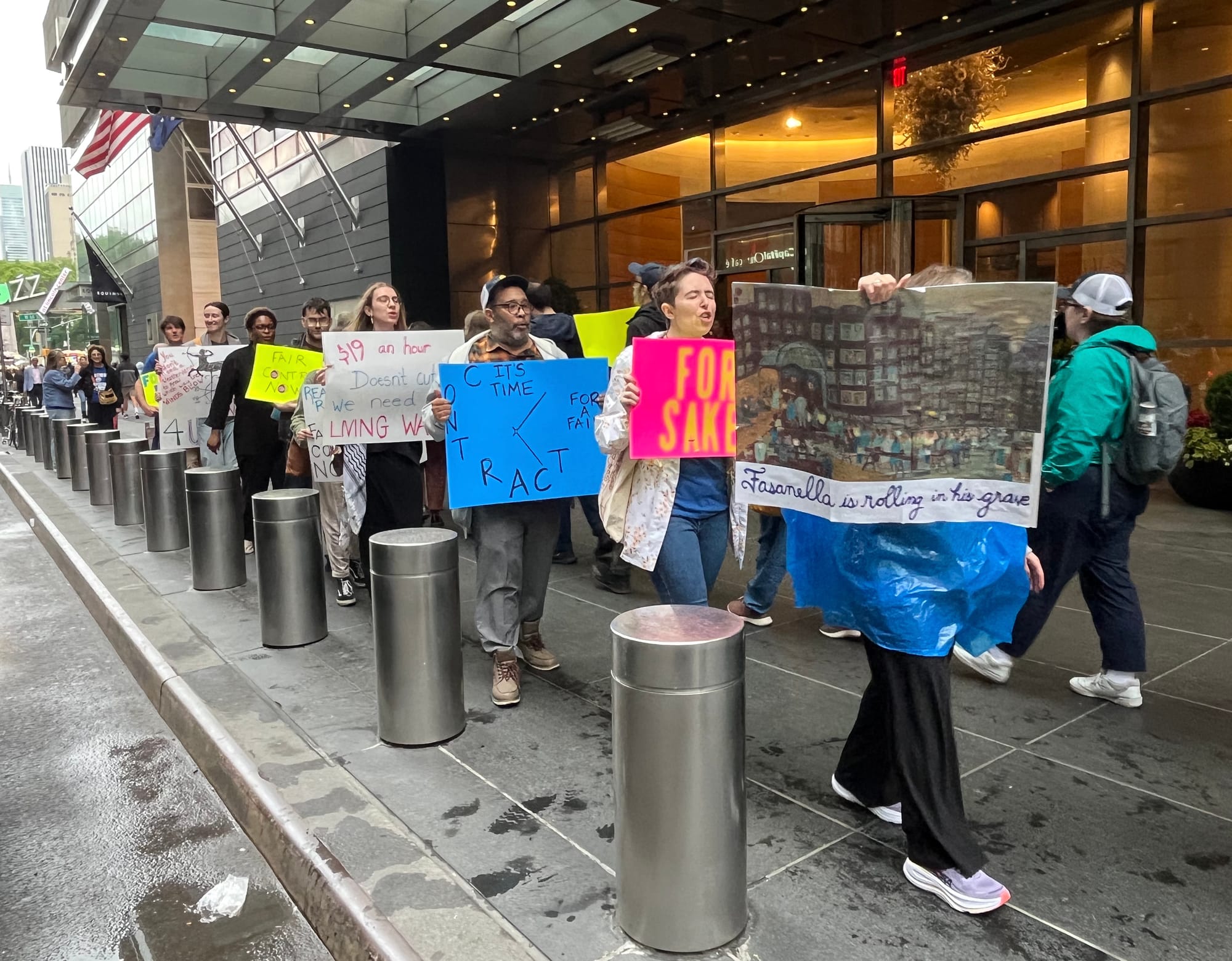 American Folk Art Museum Workers Picket Gala, Calling for Higher Wages