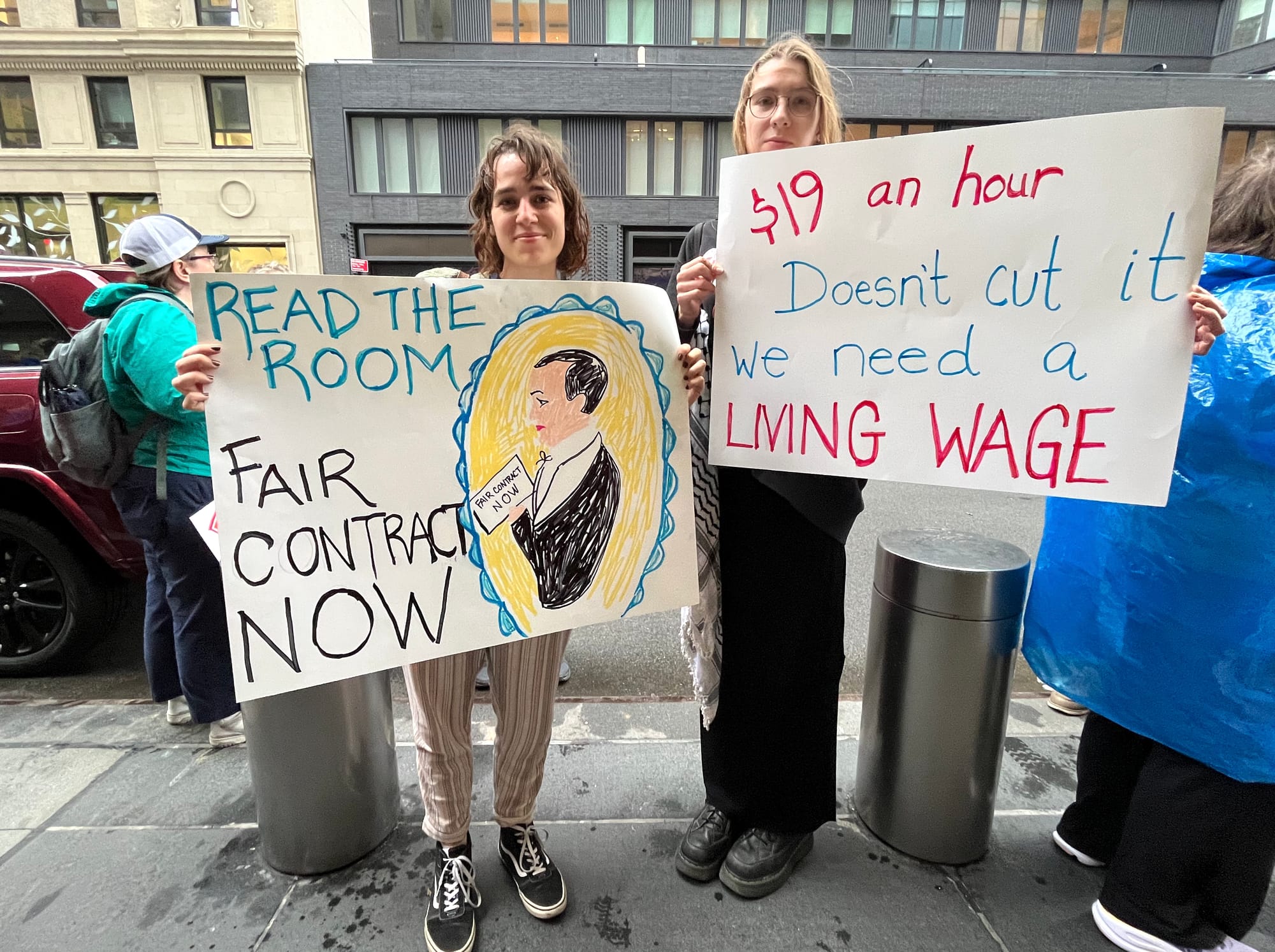 American Folk Art Museum Workers Picket Gala, Calling for Higher Wages