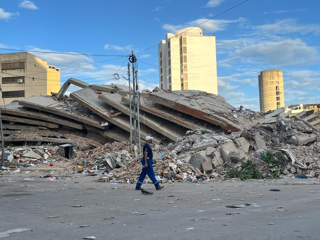 After Earthquakes, Venezuela's Artists Turn to Each Other