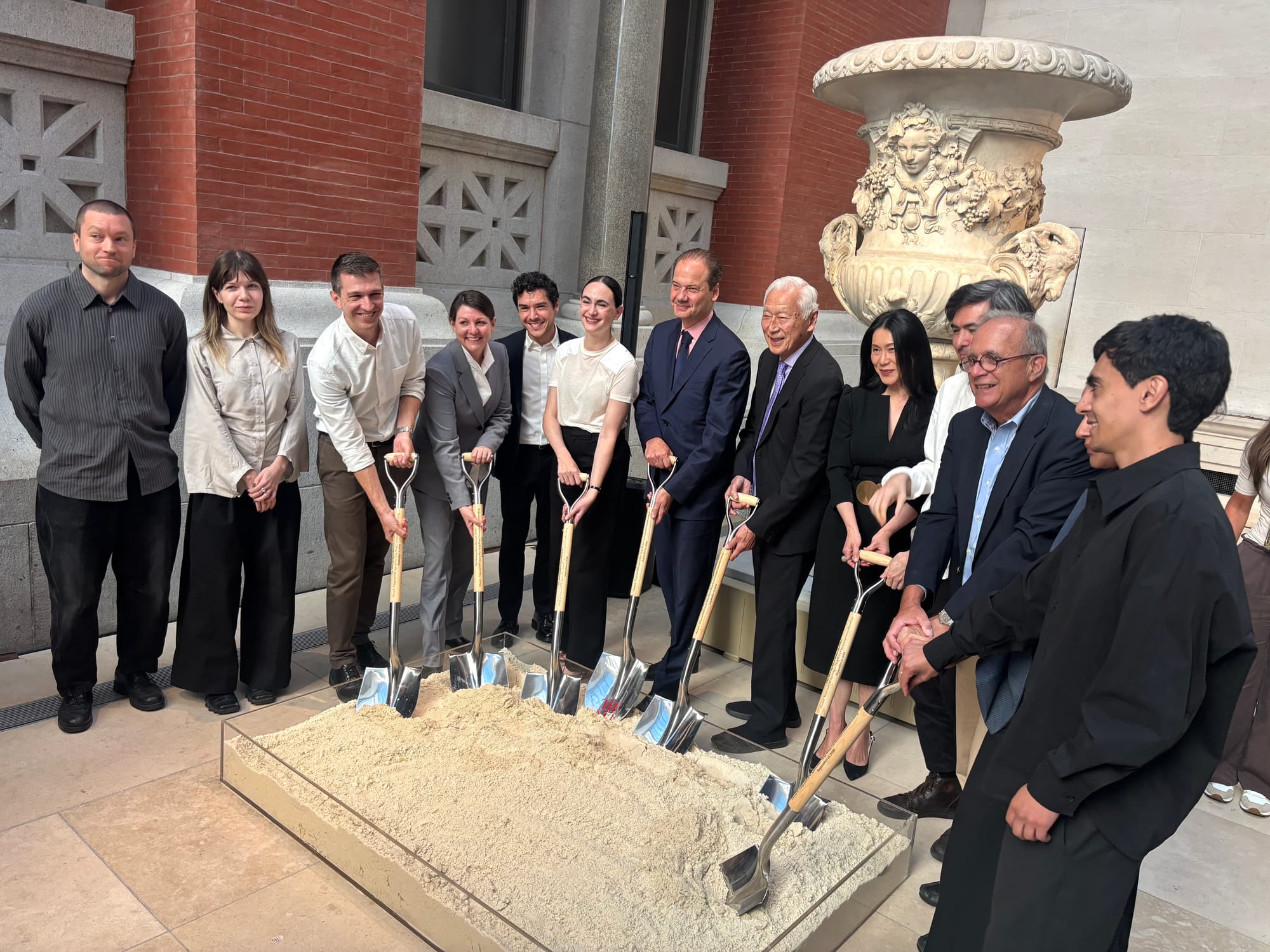Met Museum Breaks Ground on New Modern and Contemporary Wing