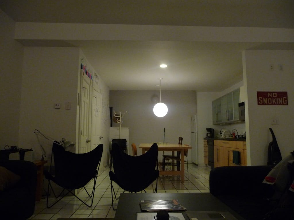 To keep costs down on my journey, I did what any self-respecting artist would do: I found free places to stay. In Pittsburgh, the Mattress Factory Museum via former development coordinator Jeffrey Inscho generously offered their apartment residency for a two-night stay.