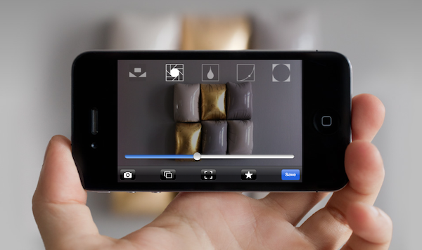 Mattebox's design puts all the usual SLR features on your touch screen.