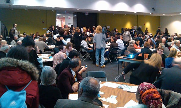 02-ChicagoCulturalPlan----the-gathering-crowd