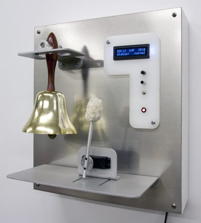 Fernando Orellana, "Her Bell"