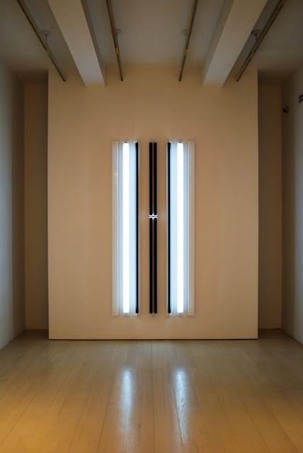 light sculpture by Robert Irwin