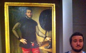 man-finds-his-doppelganger-at-philadelphia-museum-of-art