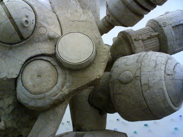 Adrián Villar Rojas, "A person loved me" (2012) (detail), clay, wood, metal, cement, Styrofoam, burlap, sand, paint (courtesy the artist and kurimanzutto, Mexico City, photo by the author for Hyperallergic)