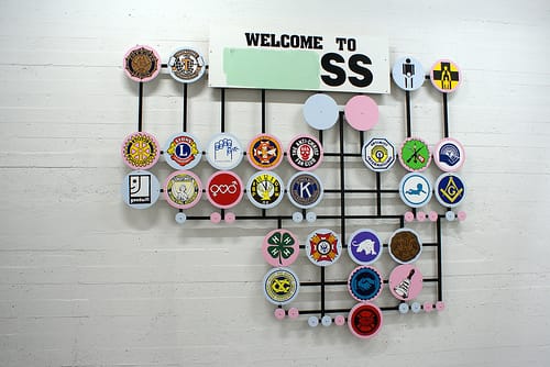 Mike Kelley, "Entry Way (Genealogical Chart)" (1995)