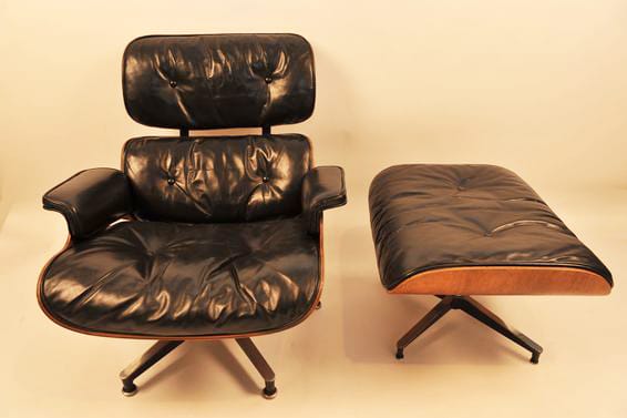 Vintage '60s Eames chair (Image via deco-arts.be)
