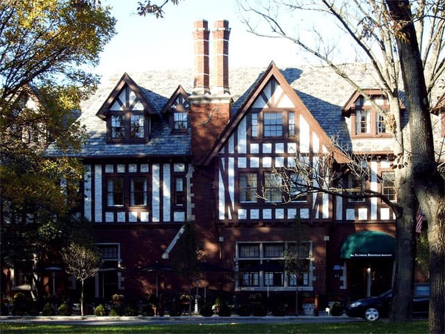 A building in Cincinnati's Village of Mariemont (photo by Kevin LeMaster, via building-cincinnati.com)