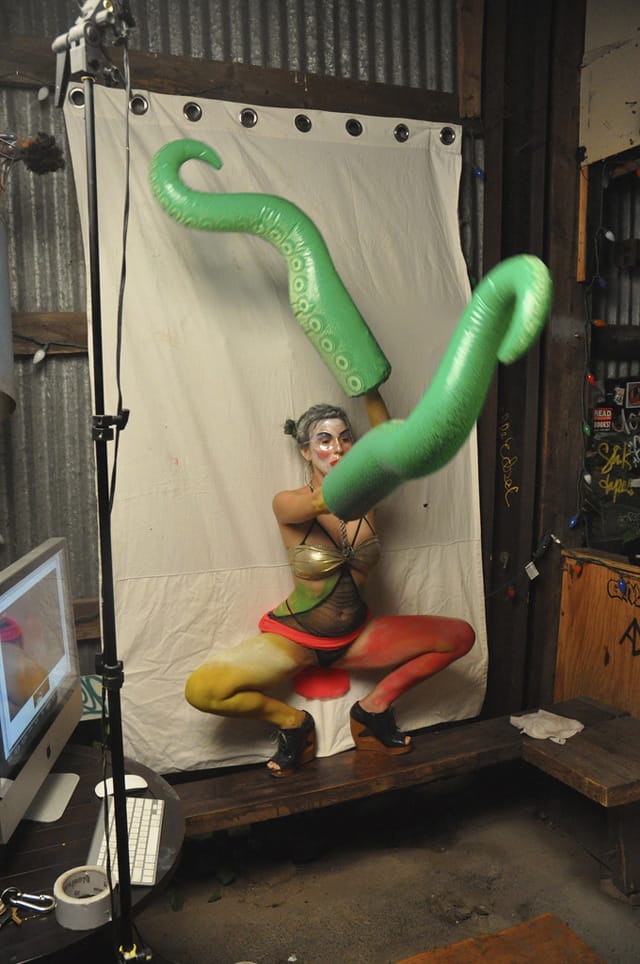 9249549693_a7a4ac0286_b-640