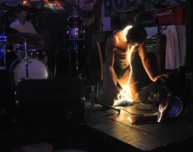 9252370138_e8c75174ac_z