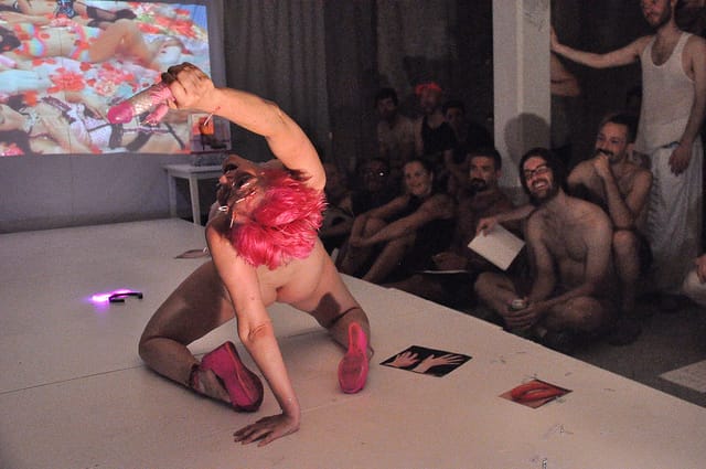 9347420056_a201bf78c5_z